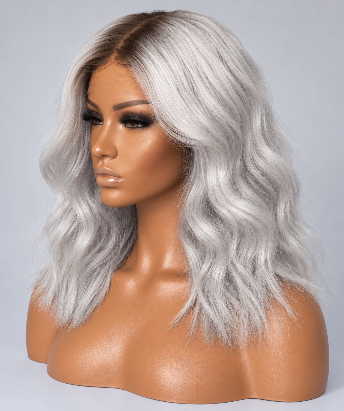 Silver Gray Wavy Synthetic Wig – Shoulder-Length Layered Style