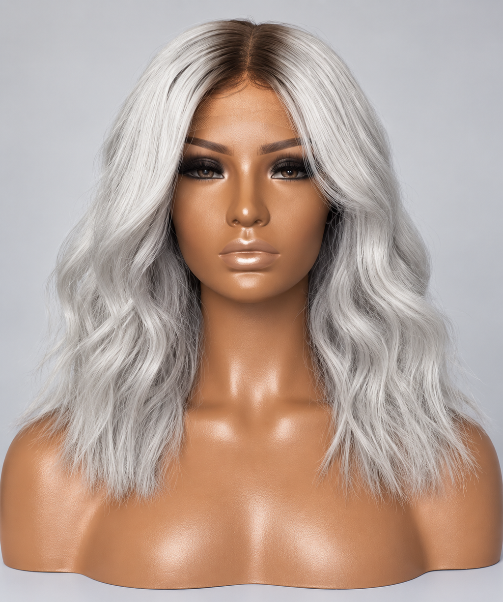 Silver Gray Wavy Synthetic Wig – Shoulder-Length Layered Style